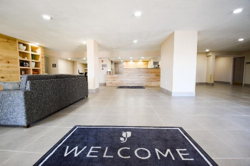 Country Inn & Suites by Radisson, North Little Rock, AR image 3